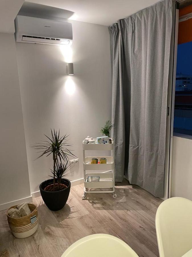 Apartamento C Y L Torremolinos Bagian luar foto